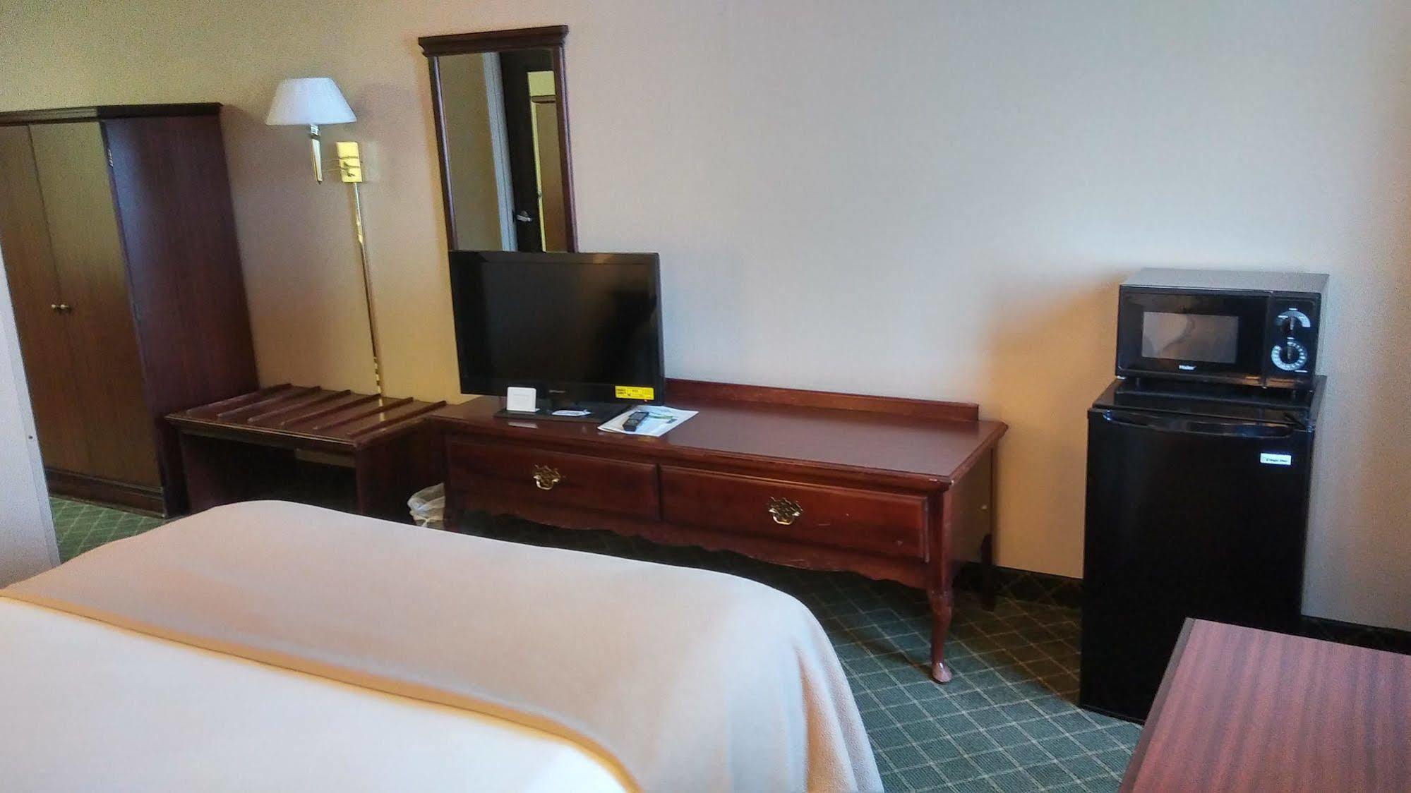 Briarwood Inn - Sparta 외부 사진