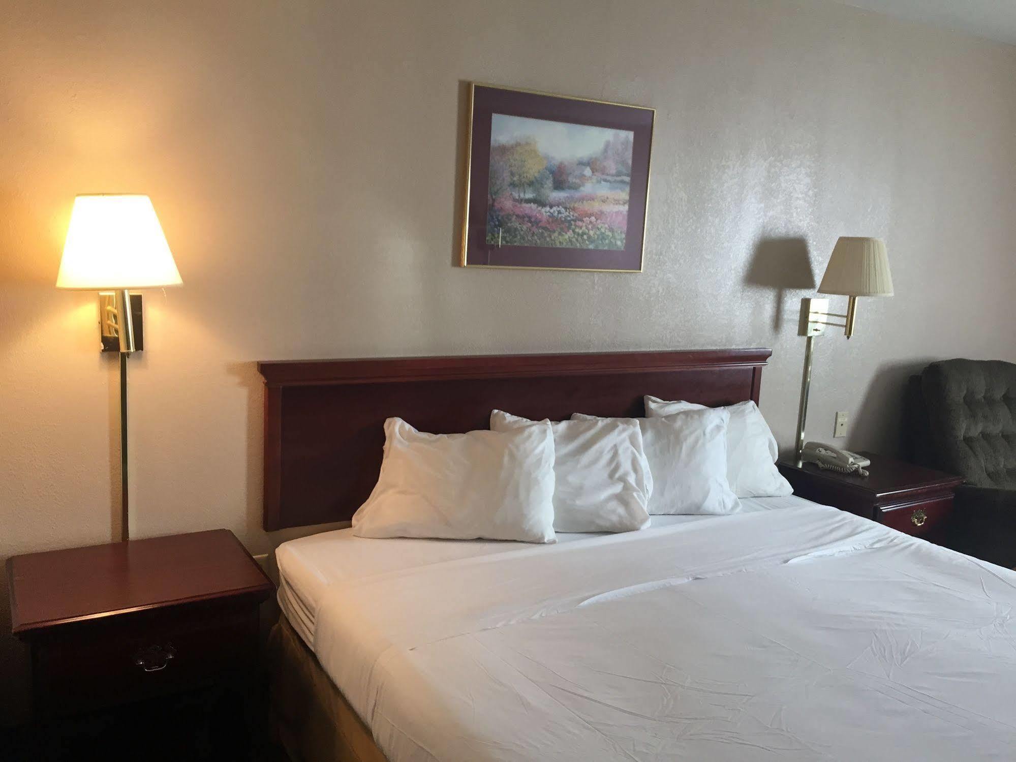 Briarwood Inn - Sparta 외부 사진