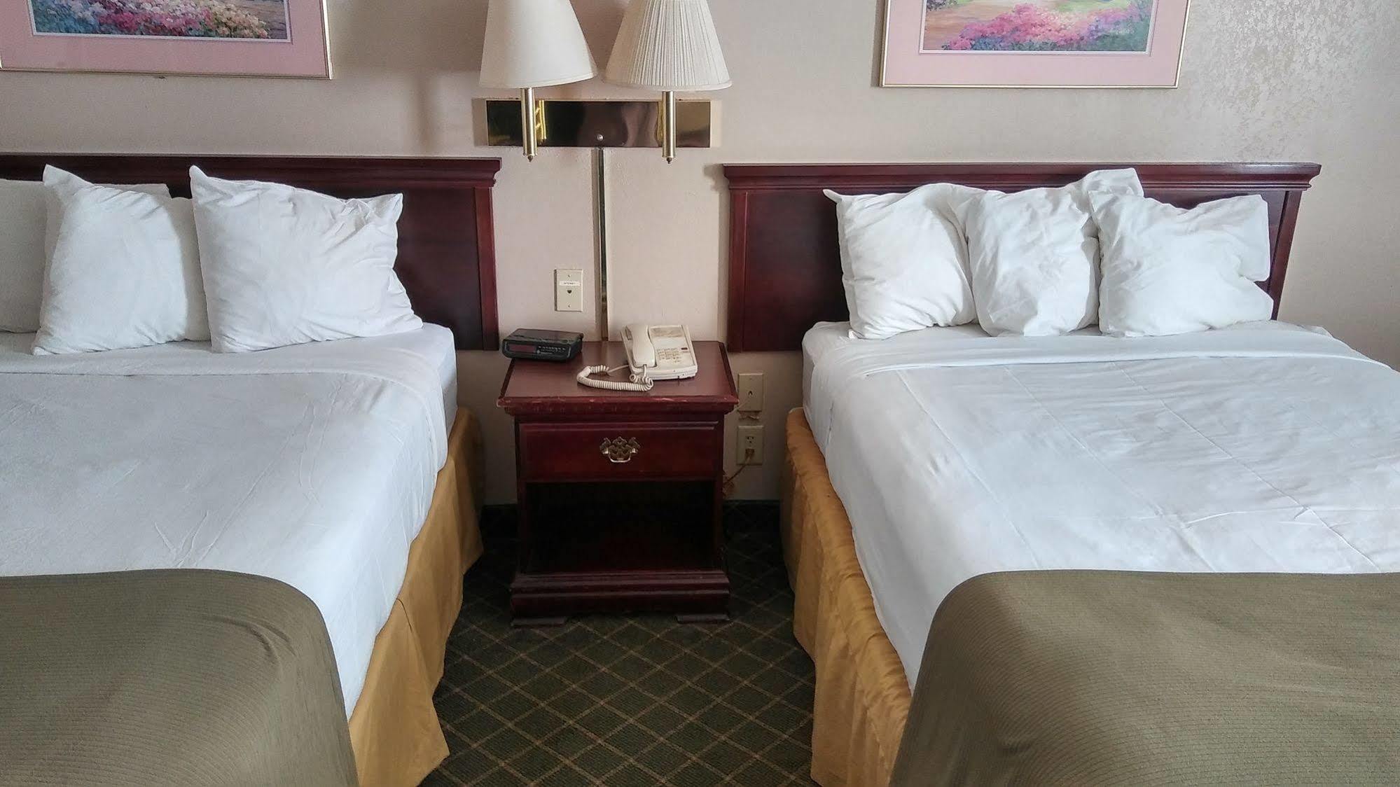 Briarwood Inn - Sparta 외부 사진